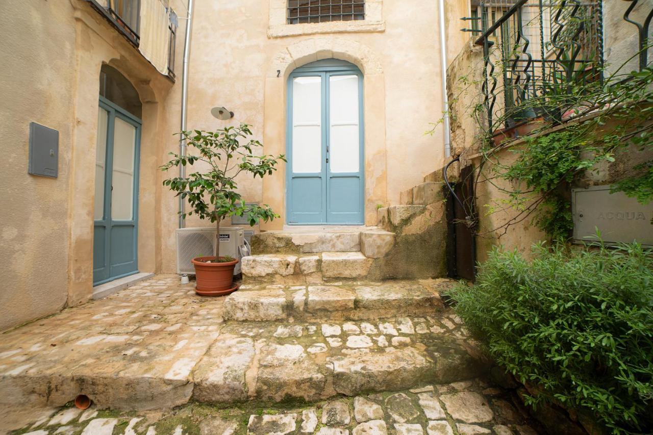 Dammusi Beneventano Apartment Scicli Exterior photo